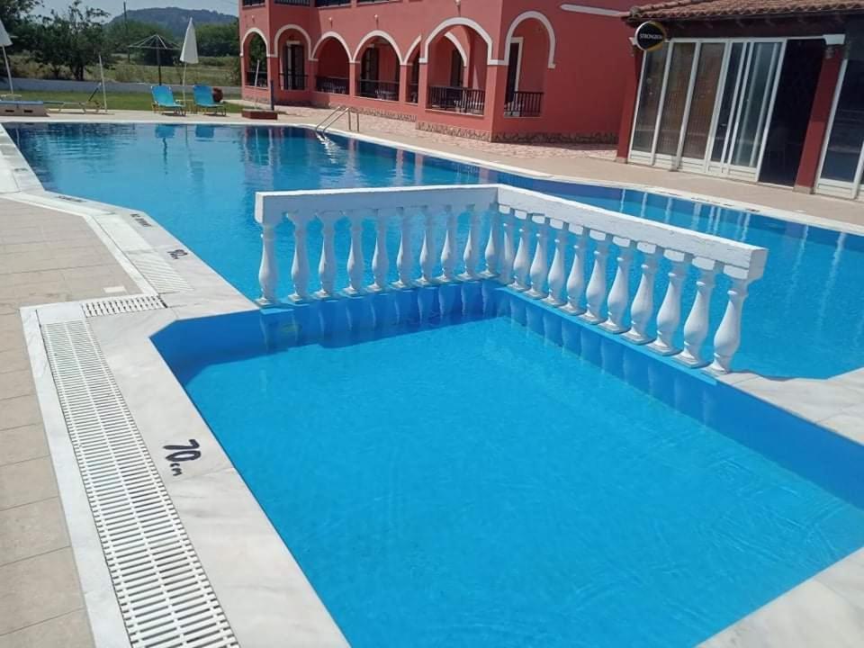 Ektor Apartments @Swimming Pool Sidárion Exterior photo