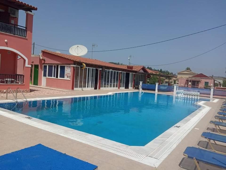 Ektor Apartments @Swimming Pool Sidárion Exterior photo